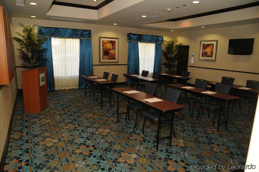 Holiday Inn Express And Suites Stroudsburg-Poconos, An Ihg Hotel Einrichtungen foto